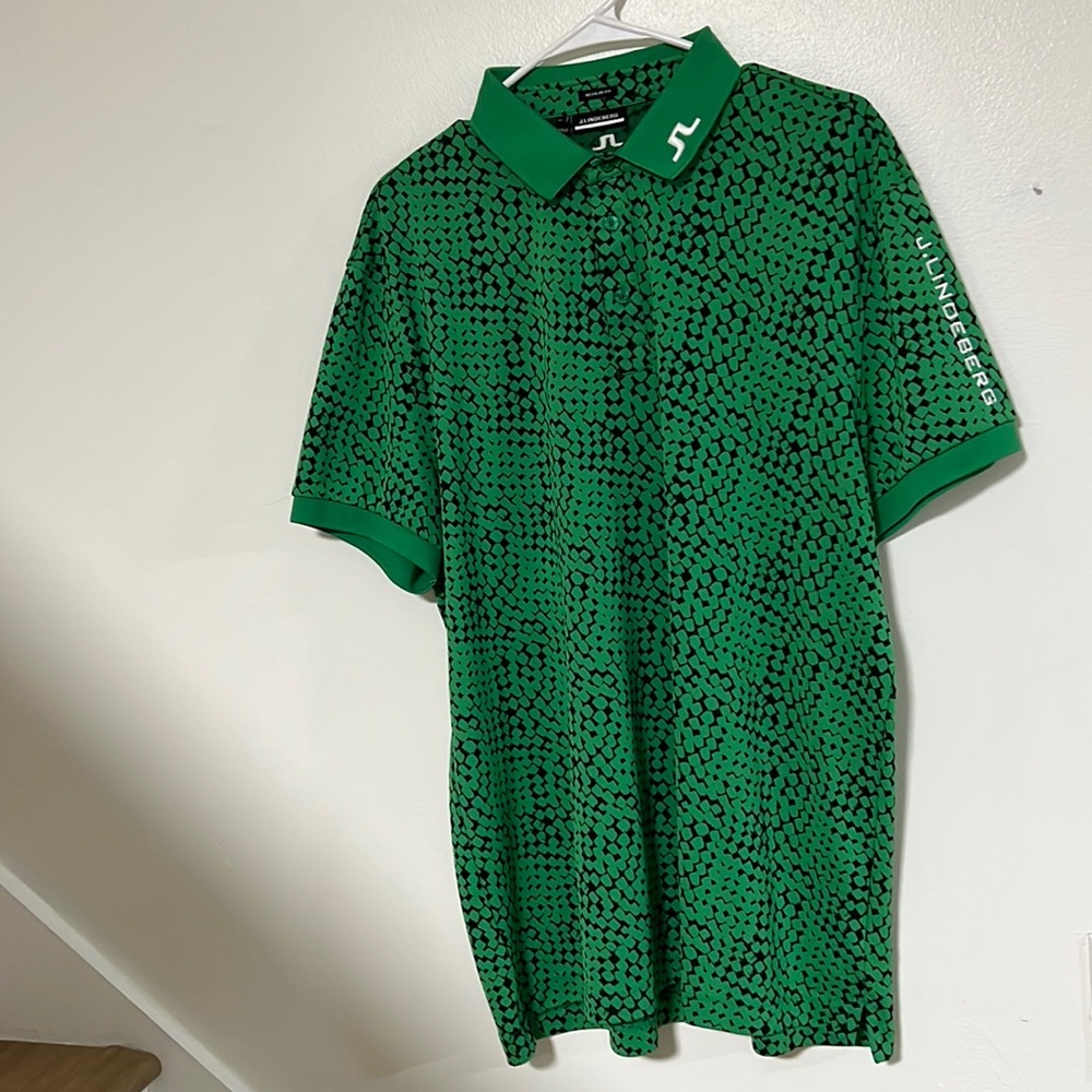 J. Lindeberg golf polo. Size XL, regular fit. Stretch fabric, perfect condition